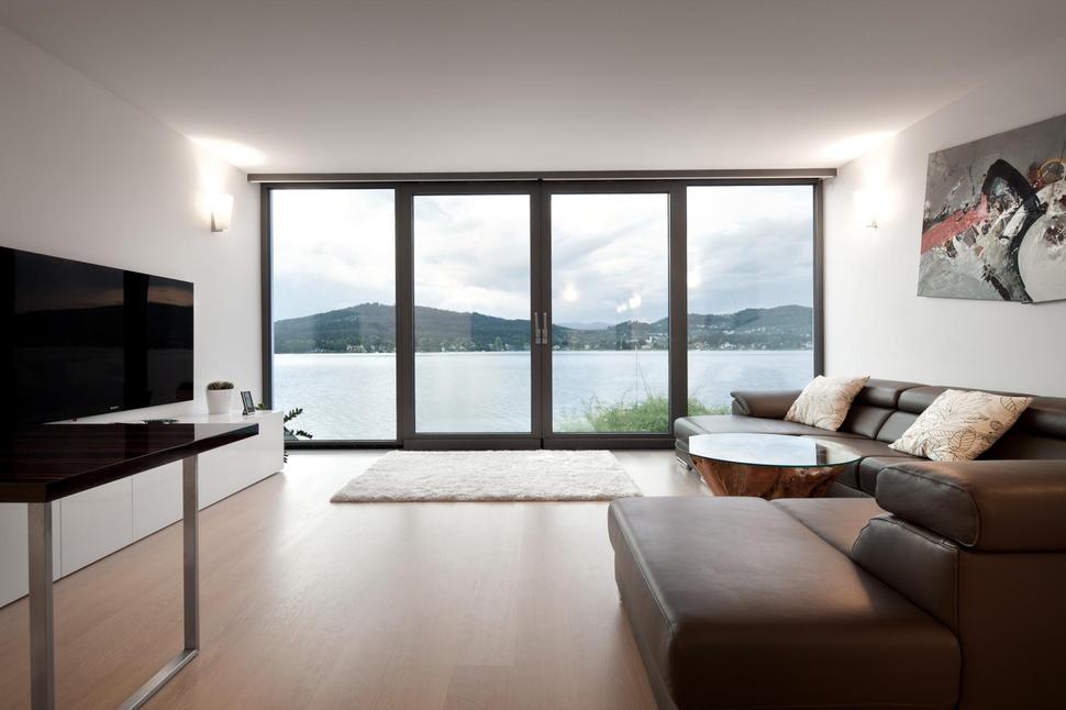 3-storey-home-addition-takes-advantage-dockside-views-12-family.jpg