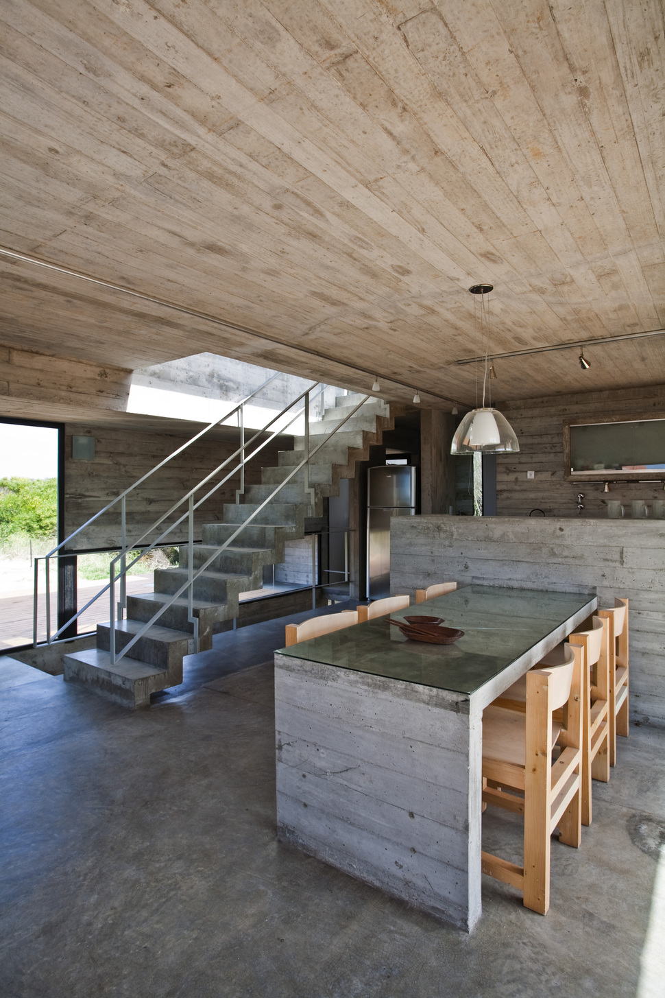 bare-concrete-beach-house-12.jpg