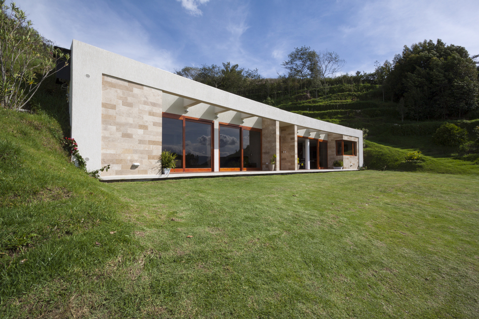 house-built-into-a-hill-in-ecuador-5.jpg
