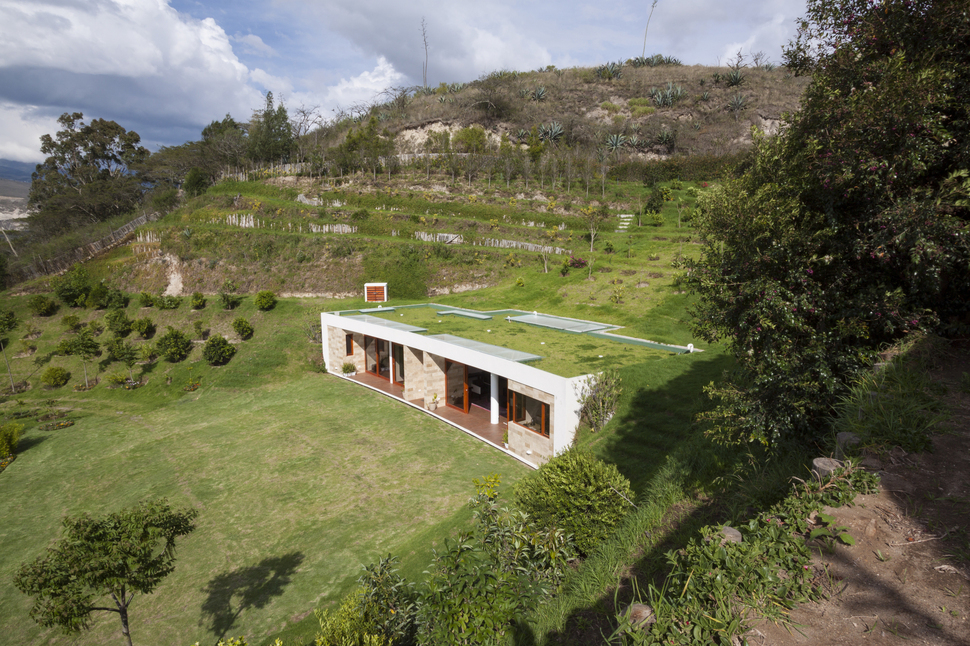 house-built-into-a-hill-in-ecuador-6.jpg