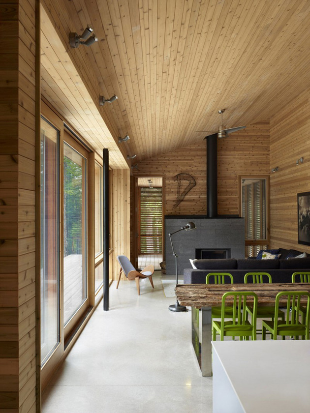 lakeside-residence-wrapped-cedar-glass-8-social-zones.jpg