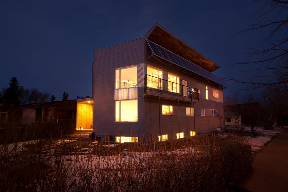 low-energy-home-working-towards-net-zero-rating-5-exterior.jpg