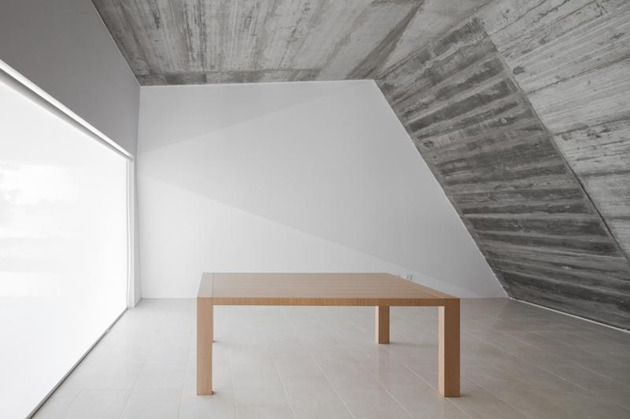 minimalist-white-house-with-glass-walkway-in-olive-grove-16.jpg