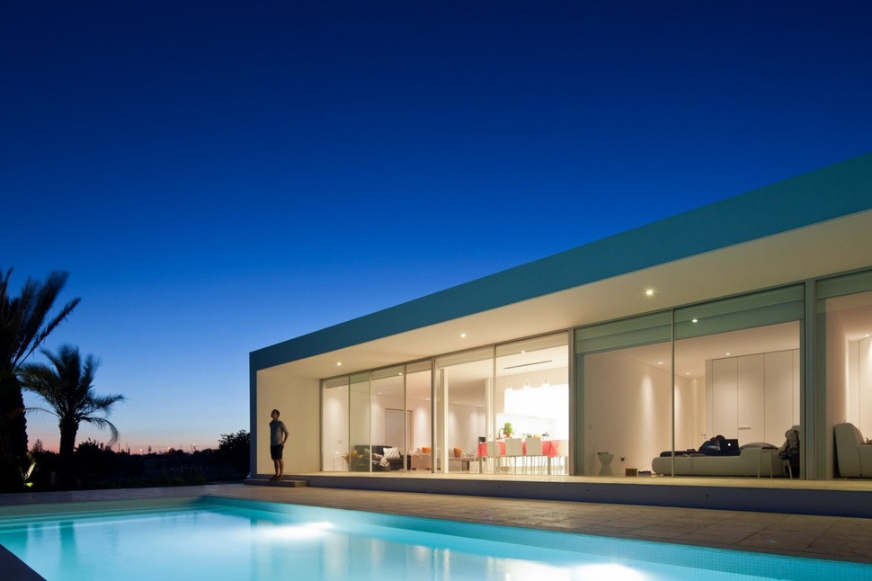 minimalist-white-house-with-glass-walkway-in-olive-grove-21.jpg