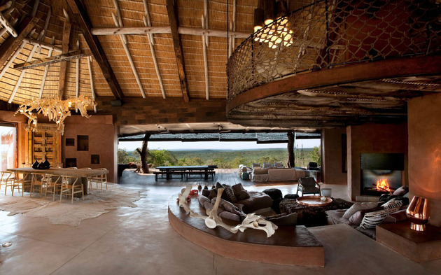 south-african-villa-with-cave-like-interiors-and-observatory-10.jpg