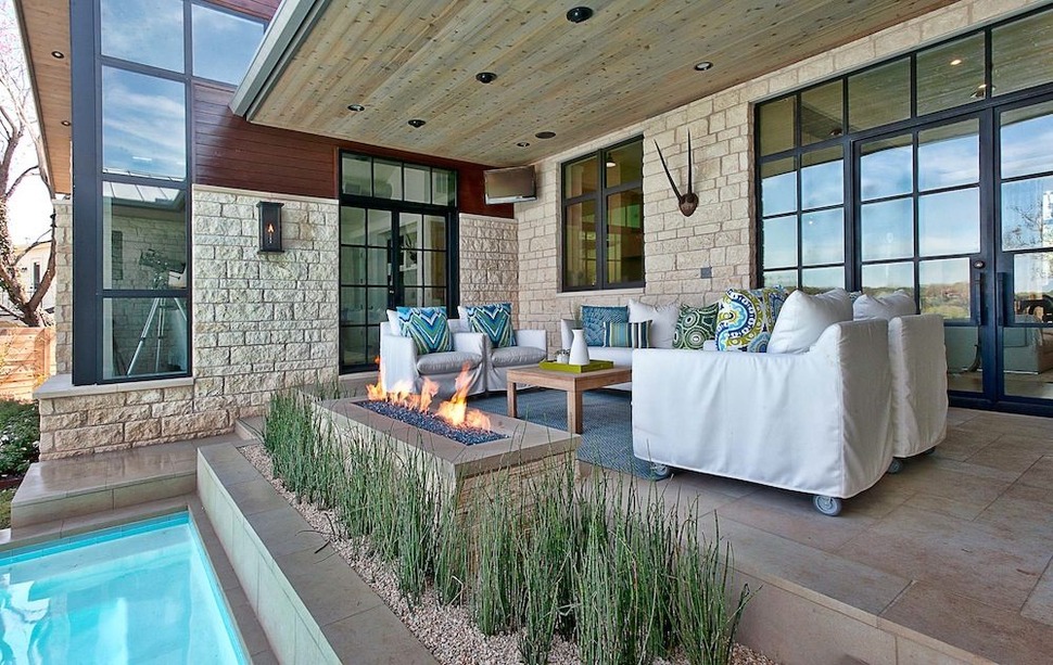 elegant-suburban-house-with-exposed-interior-wood-beams-3-patio.jpg