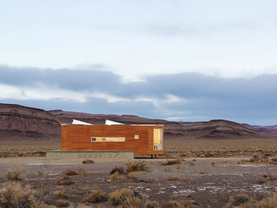 isolated-desert-getaway-house-with-retractable-deck-cover-2-thin-window-side.jpg