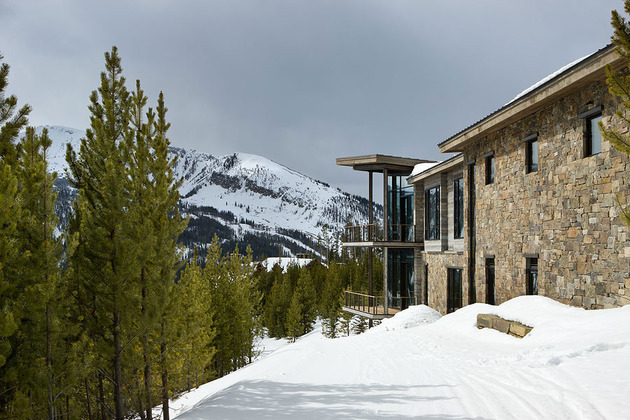 luxury-residence-ski-resort-natural-elements-3-side-view.jpg