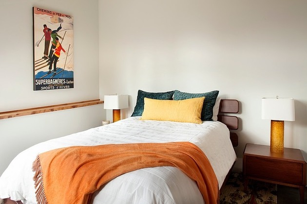 modern-ski-chalet-beautiful-rustic-interiors-11-guest-bed.jpg