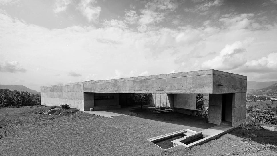 monsoon-proof-concrete-pavilion-house-4.jpg