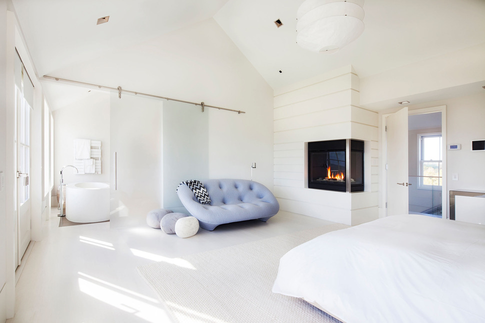 traditional-exterior-hides-colourfully-contemporary-interior-30-master-bedroom.jpg