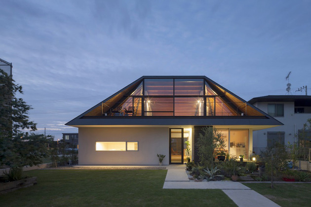 japanese house with hipped glass roof 1 thumb 630xauto 34007 Hipped Glass Roof House