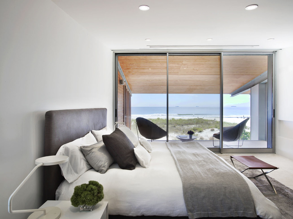 bbs-panel-home-poolside-terrace-borders-beach-14-bed.jpg