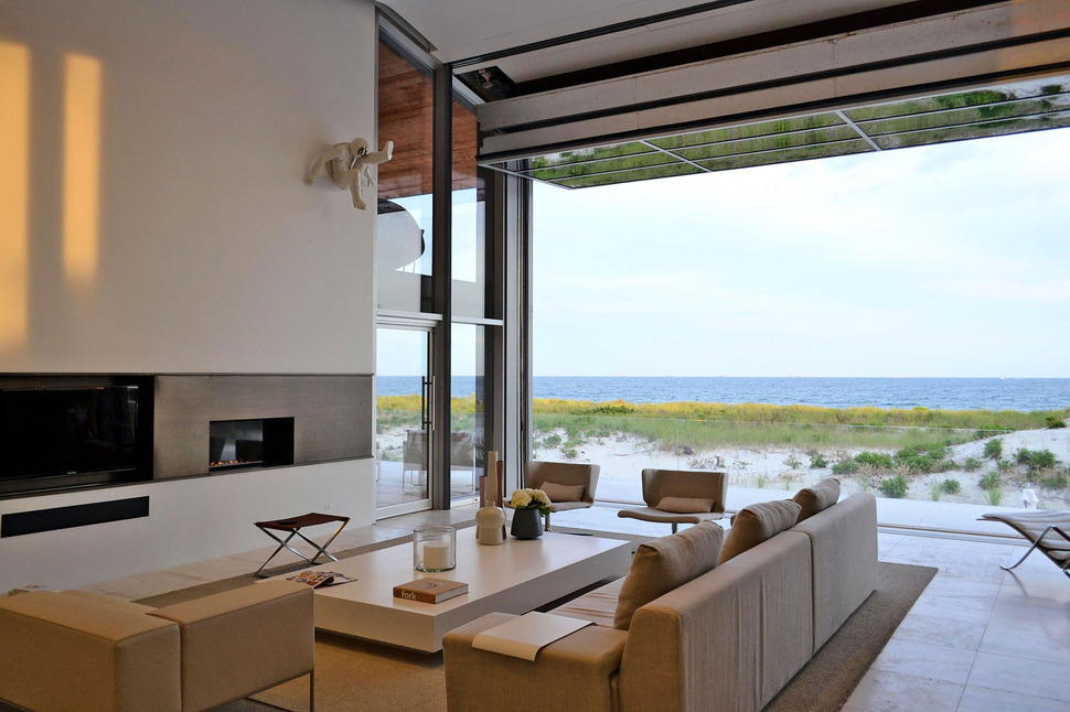 bbs-panel-home-poolside-terrace-borders-beach-9-view.jpg