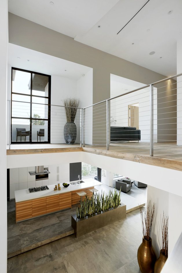 contemporary-home-pool-black-white-iterior-23-mezzanine.jpg