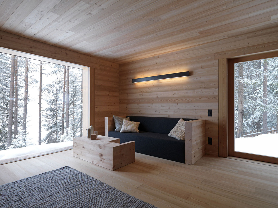 cozy-mountain-cabin-can-open-to-elements-3-living.jpg