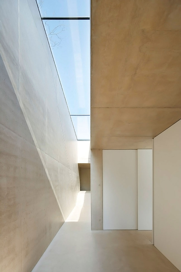 minimal-white-extension-to-traditional-british-home-18-short-interior-hallway.jpg
