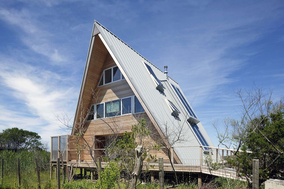 beachfront-a-frame-with-wide-open-interior-4-rear.jpg