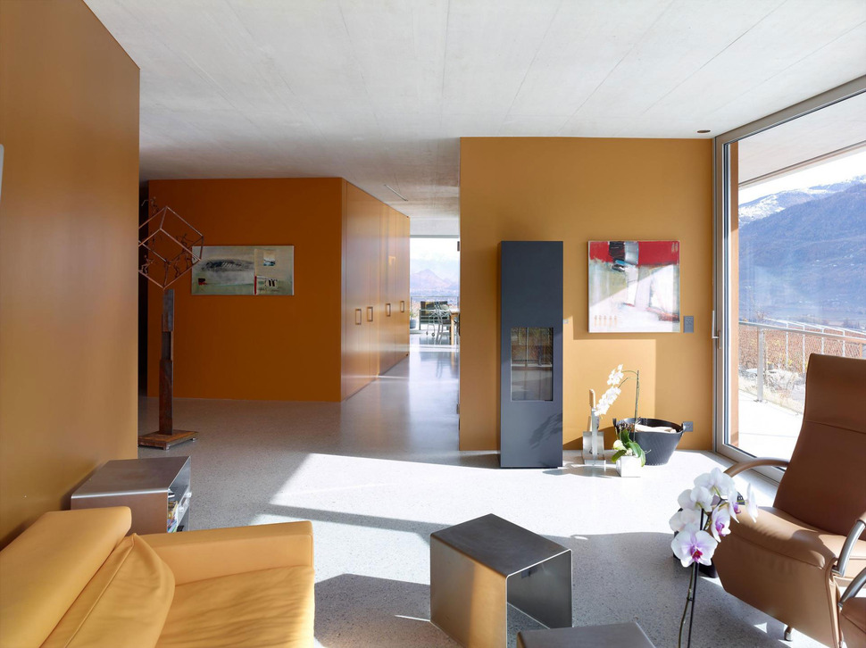 concrete-homesurrounded-vineyard-shades-brown-9-interior.jpg