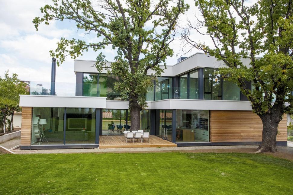 home-incorporates-thermal-balance-oaks-design-1-exterior.jpg