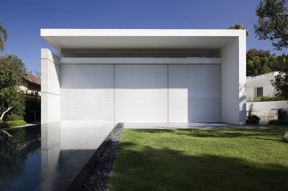 minimal-house-with-hangar-style-rear-facade-15-closed.jpg