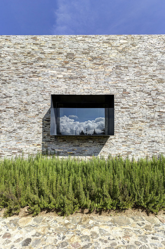 modern-day-hacienda-with-stone-walls-4.jpg