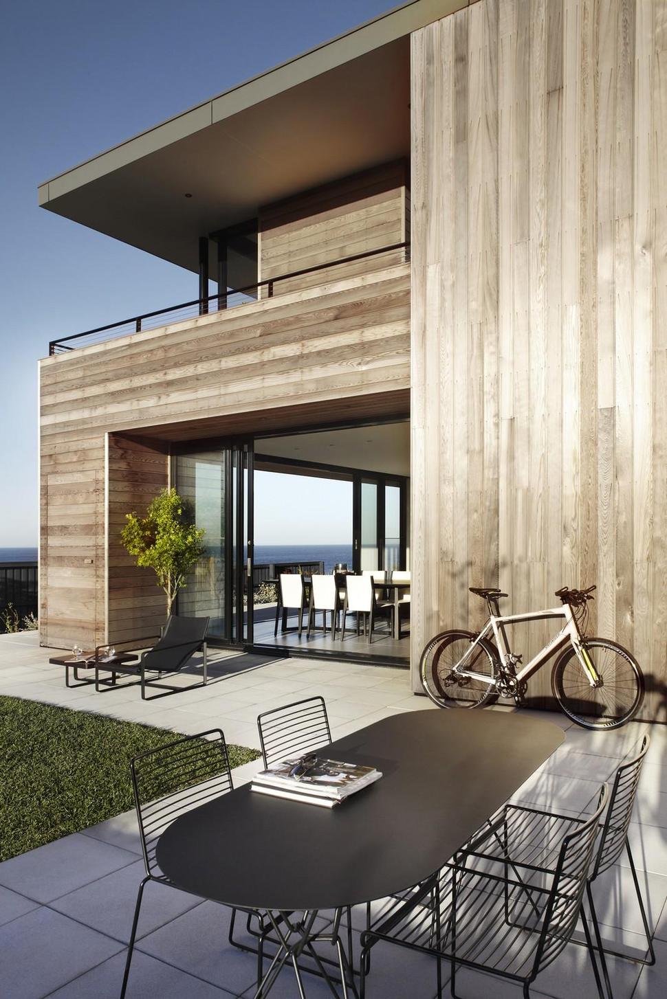 ocean-front-home-270-deg-views-elevated-perch-8-patio.jpg