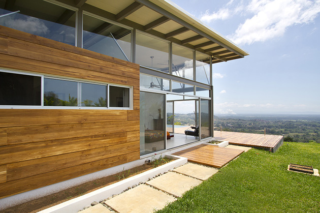 2-adjustable-eaves-create-thermal-comfort-glass-house-18-side.jpg