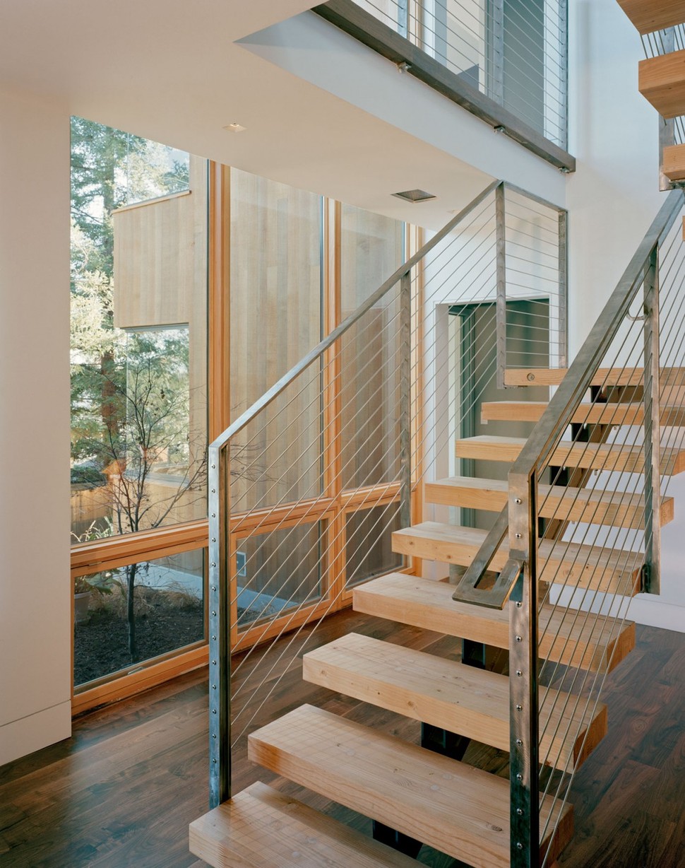 4200sqft-home-designed-around-cooking-views-16-stairs.jpg