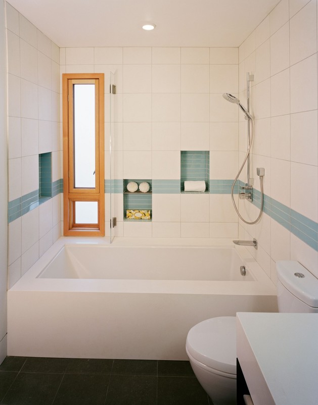 4200sqft-home-designed-around-cooking-views-21-bath.jpg