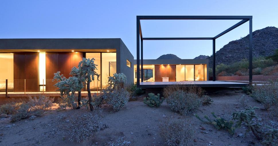desert-house--viewing-platform-pool-11-guest-bed.jpg