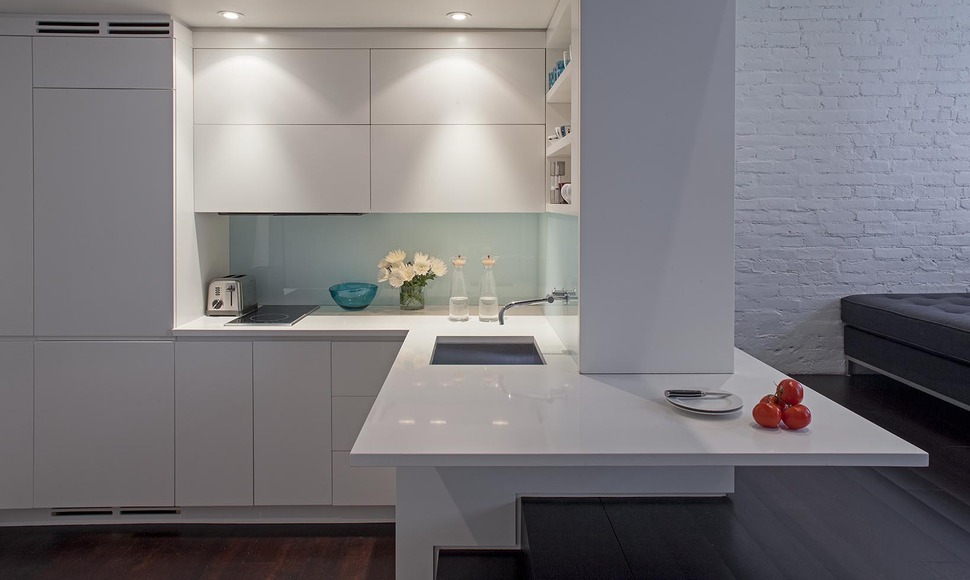 micro-loft-maximizes-425sqft-space-modern-makeover-4-kitchen.jpg