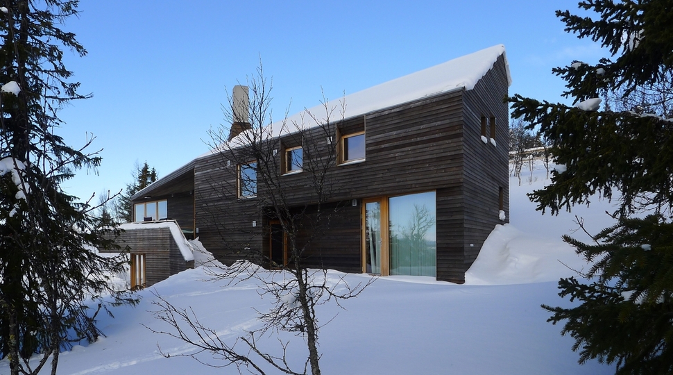 holiday-cabin-mountains-designed-landscape-contours-7-glazings.jpg