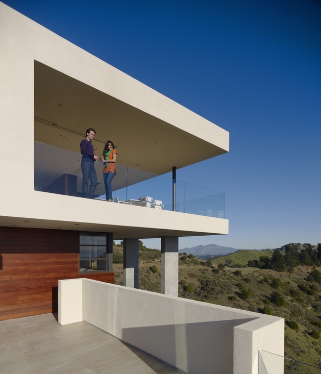 mediterranean-style-dream-house-top-hill-5.jpg