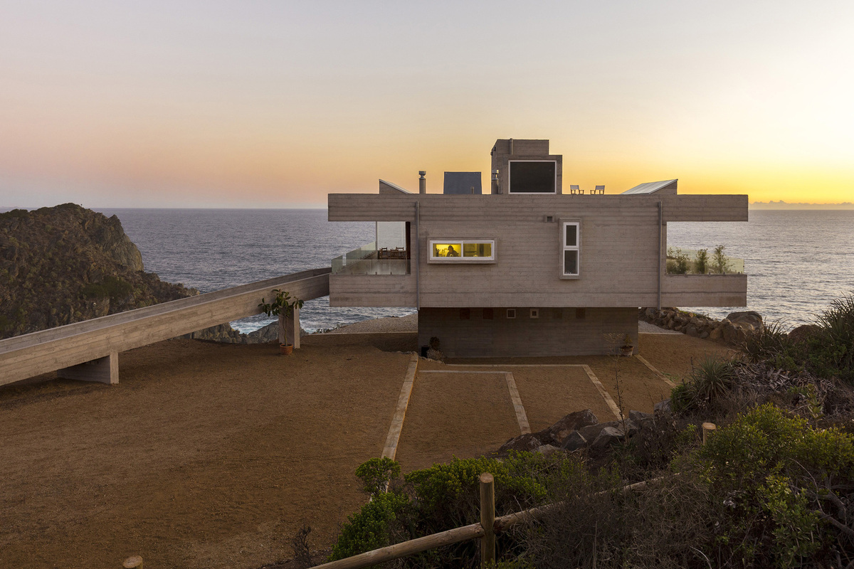 concrete-holiday-home-chile-gubbins-arquitectos-4.jpg