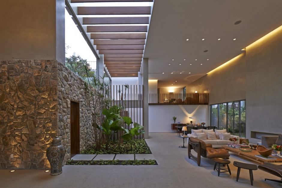 brazil house with luxe garden and outdoor living layout 14