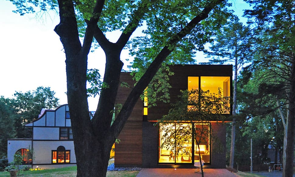 compact cantilevered house in historic hood 9