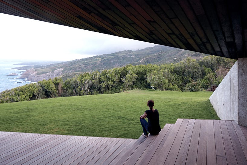 concrete house built for strong winds 9