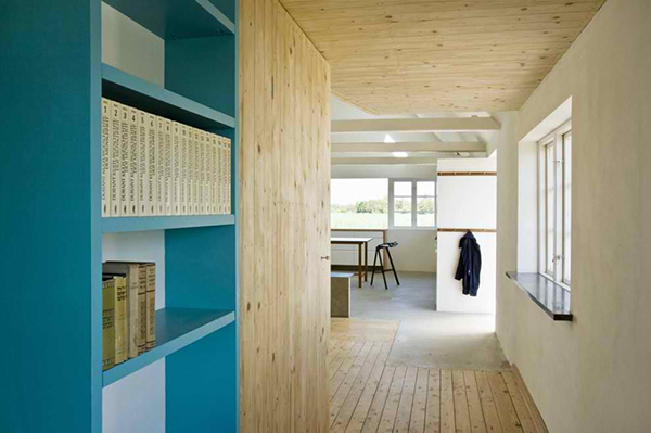 contemporary farmhouse interior design 12