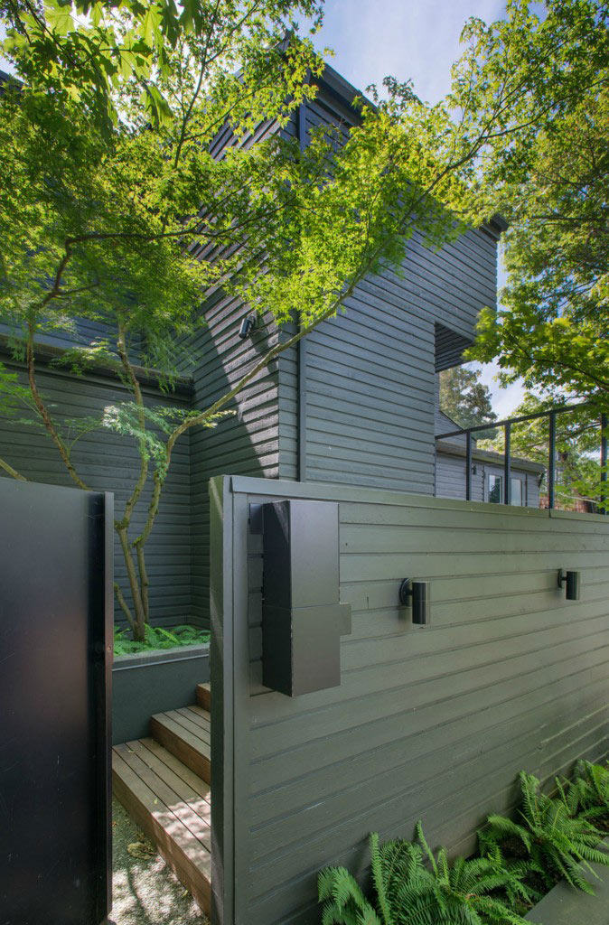 contemporary kundig house engages site and structure 15