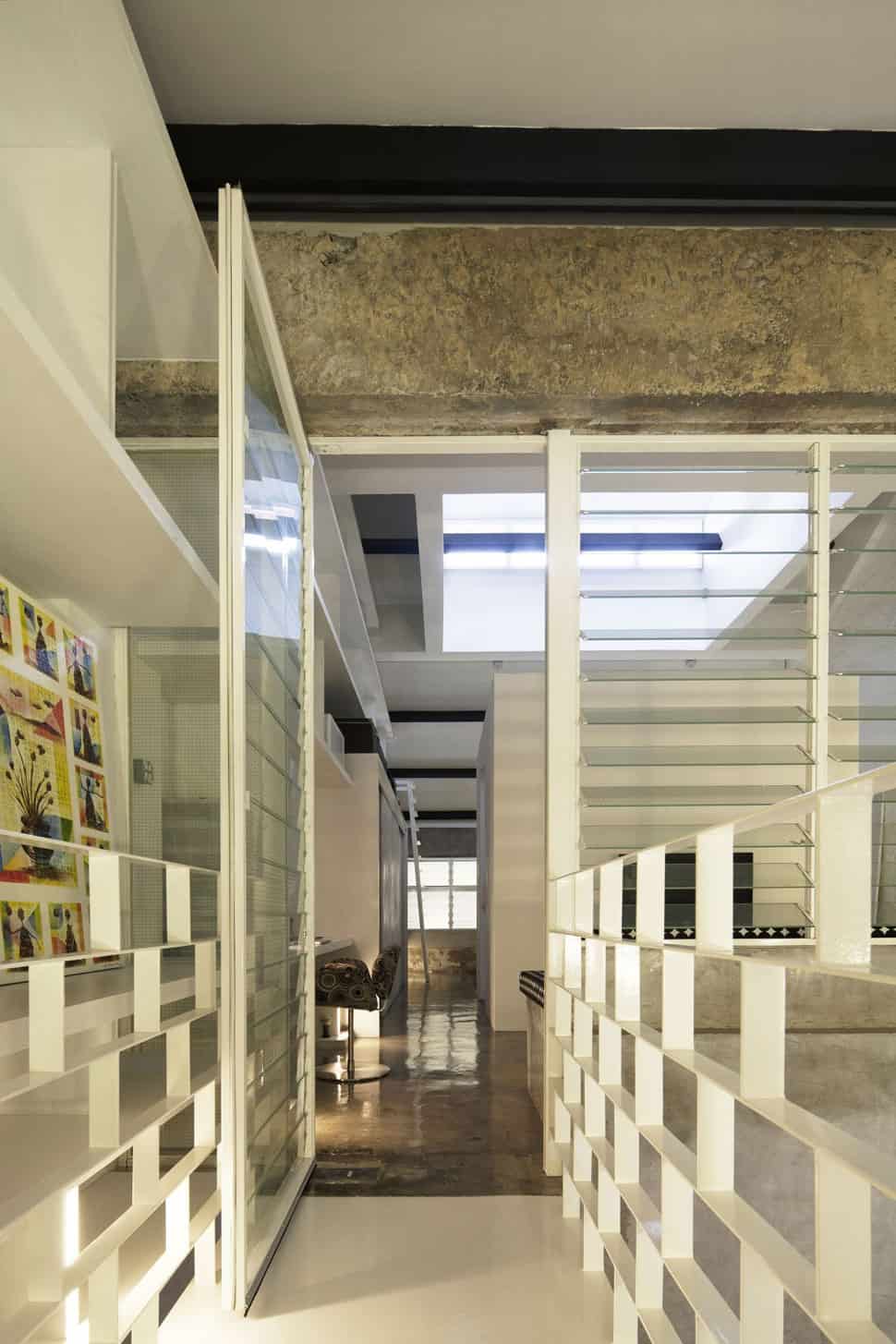contemporary-loft-design-idea-showcases-original-industrial-elements-8.jpg