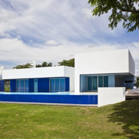 Contemporary Pool Houses – True Blue Home
