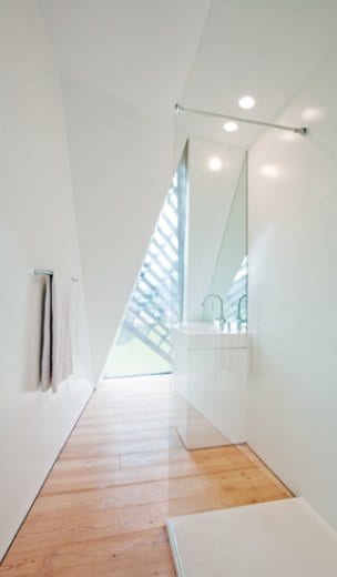 contemporary-renovation-of-a-mountain-residence-by-alma-studio-10.jpg