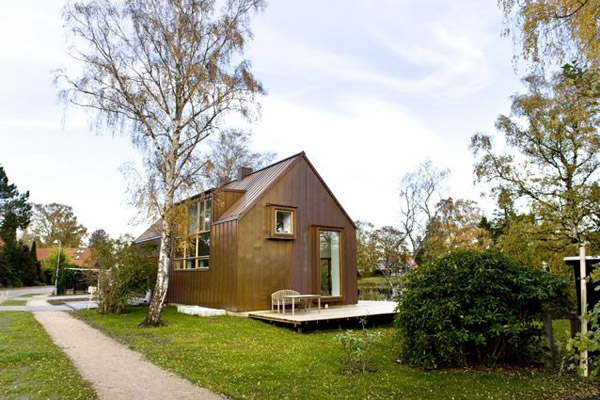 cottage-style-copper-house-copenhagen-1a.jpg