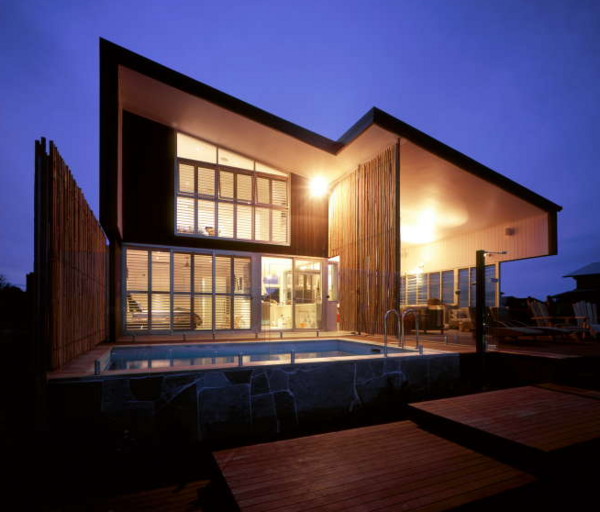 couran point house 2 Sustainable Beach Cottage   a Contemporary Island Retreat at Couran Point, Australia