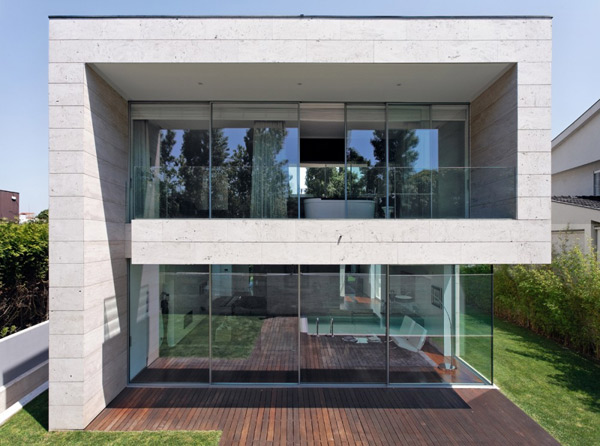 cube-house-home-contemporary-geometric-look-2.jpg