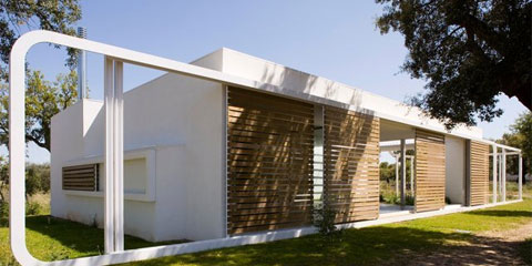 espejo house 2 Modern Twist on Simple Box House in Spain   Thinking Outside the Box