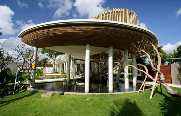 exotic home designs bali retreat 1 Exotic Home Designs: Tiki Chic Bali Retreat