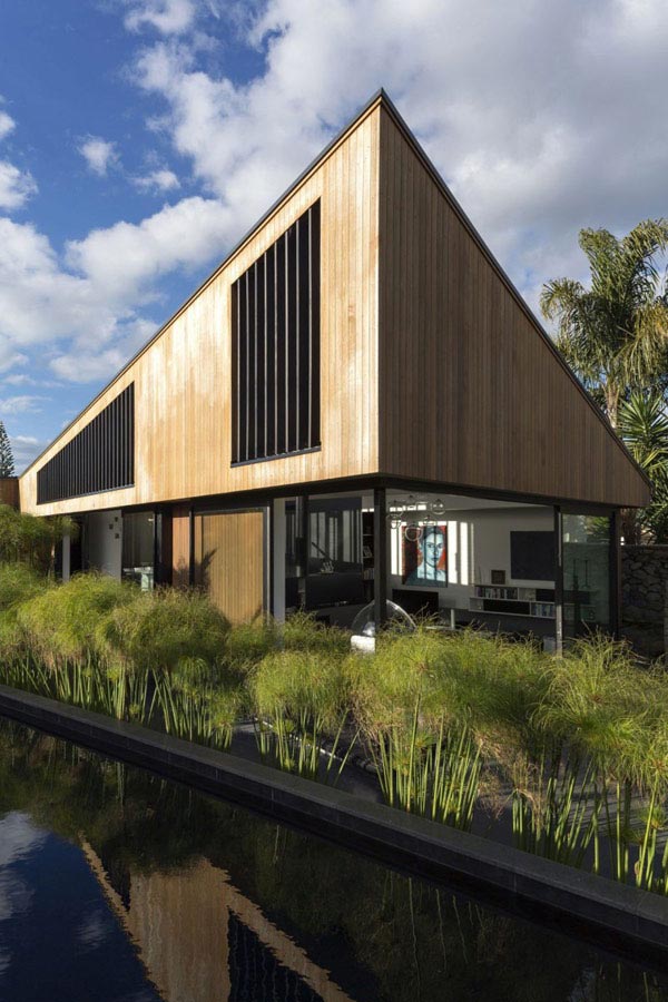 exotic s shaped house in new zealand 2