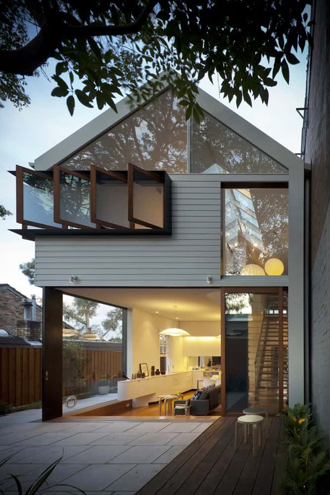 Pivot Windows Bring Air and Unique Look to Sydney Home